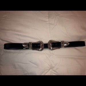 Black double buckle belt